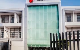 Fiesta Inn Plaza Central Aeropuerto